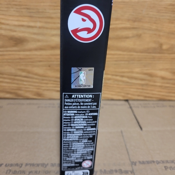 Trae Young Starting Lineup NBA Series 1 Action Figure 6 inch NEW - Picture 5 of 5